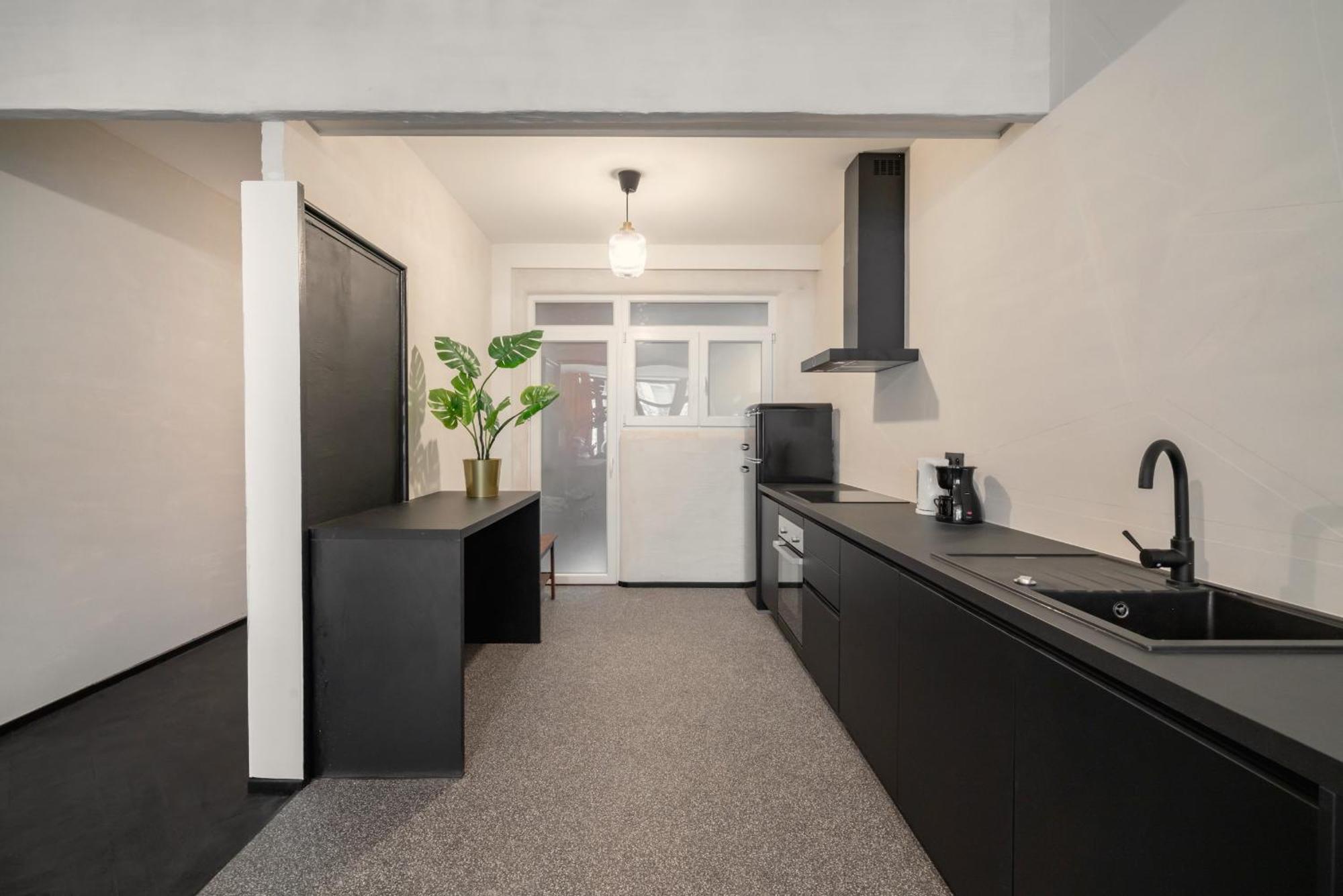 Charming And Spacious Apartments In The Heart Of Amberes Exterior foto