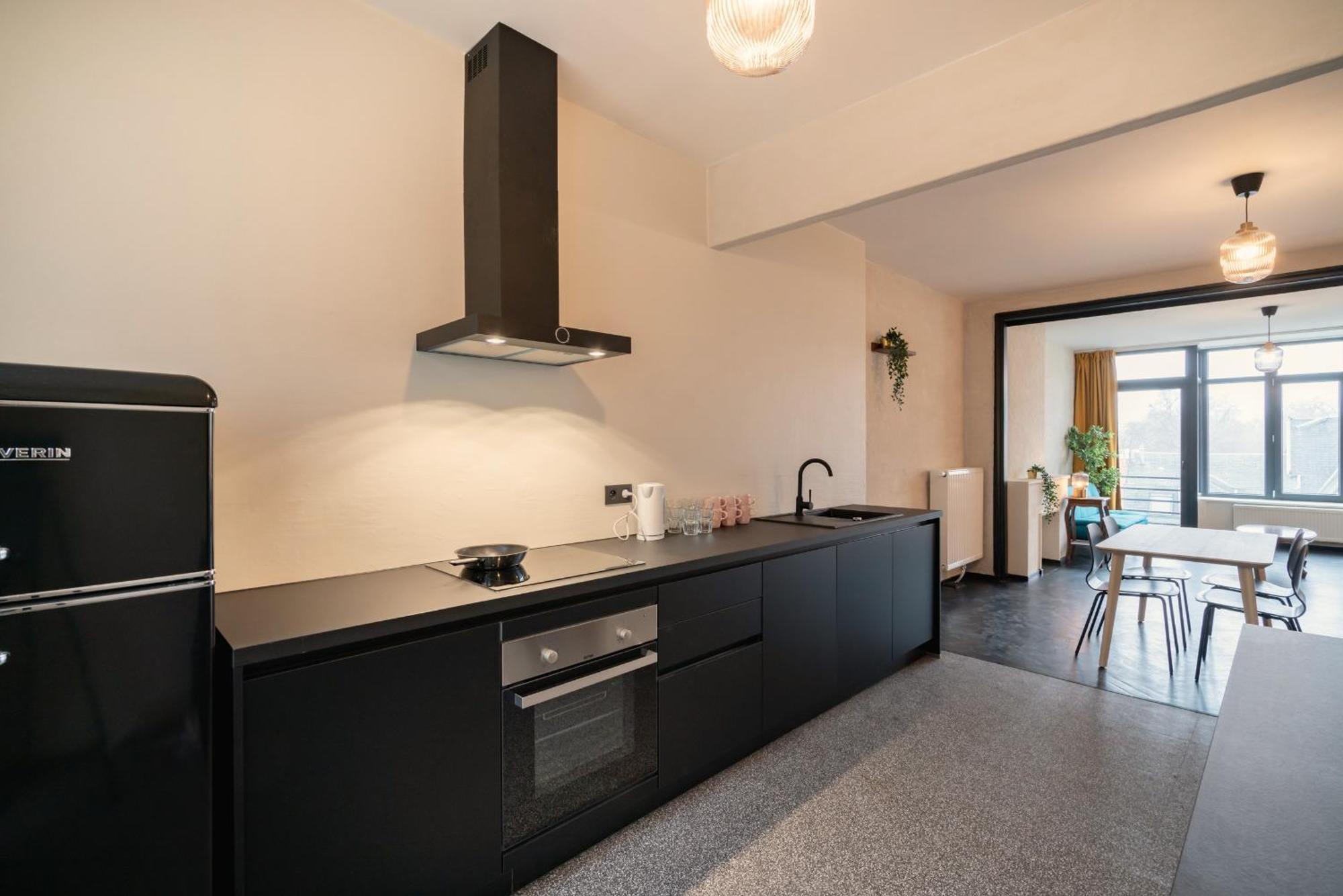 Charming And Spacious Apartments In The Heart Of Amberes Exterior foto